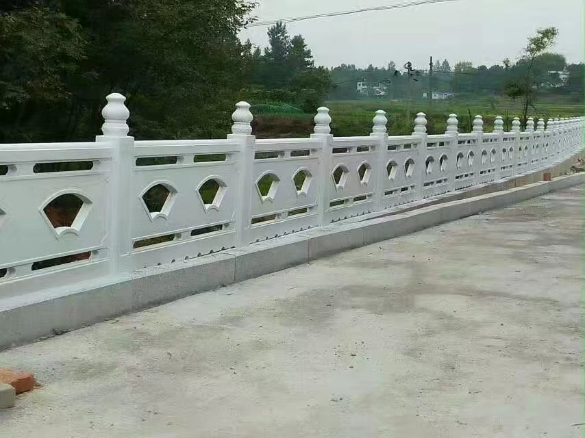 扇（shàn）形河堤護欄 (157).jpg